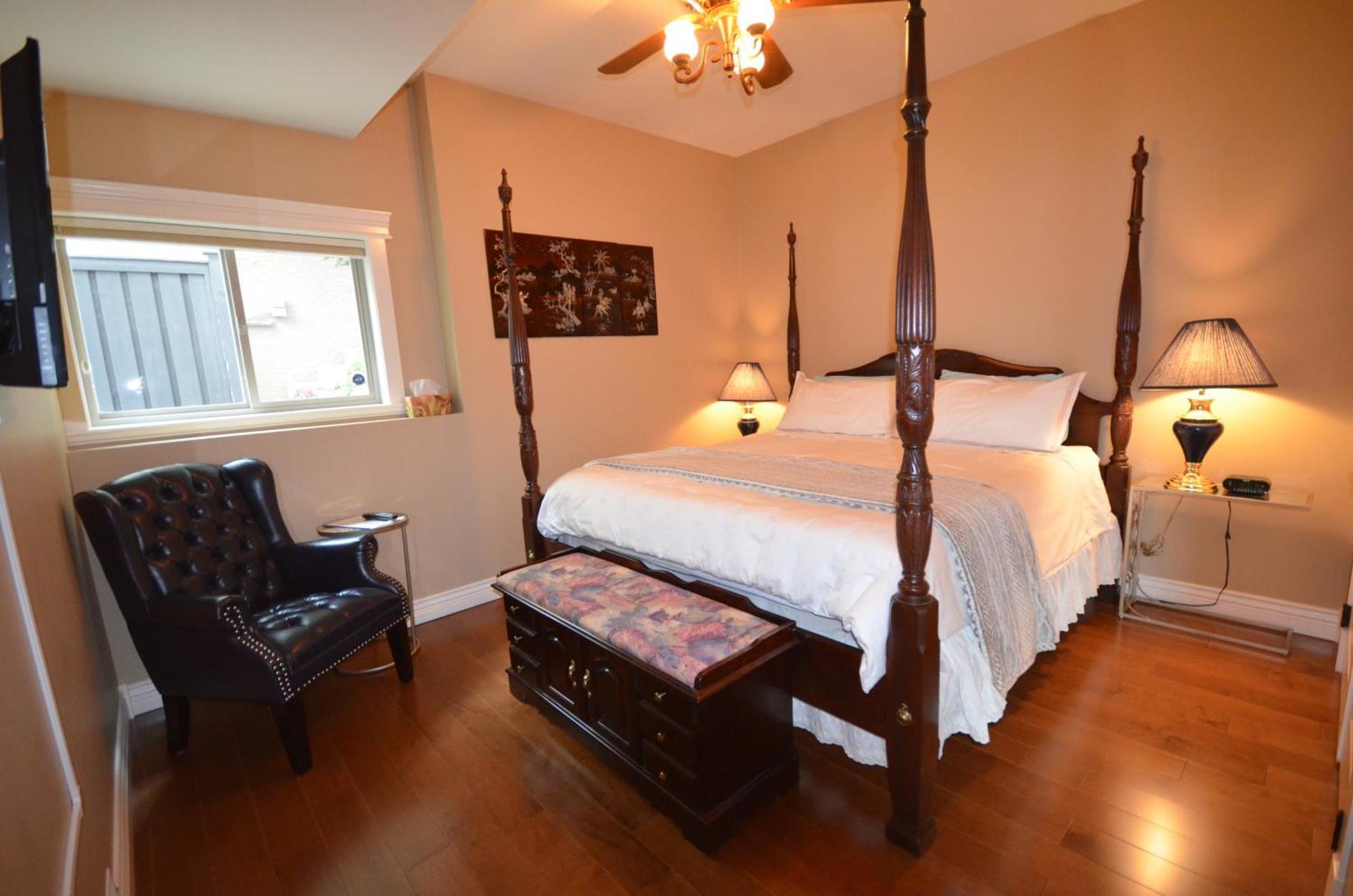 Bella Luna Bed And Breakfast Вест-Келовна Екстер'єр фото